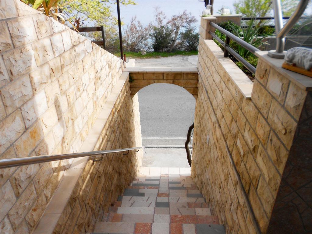 Apartments Anka Duće Екстериор снимка